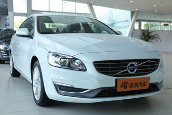 视频：最新家族化前脸 2014款沃尔沃S60高清详解