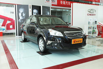 视频：配置丰富价格亲民 2014款奇瑞E5高清详解