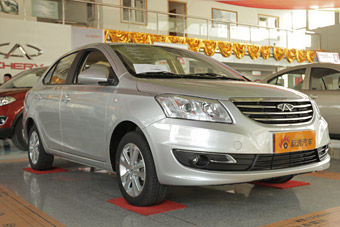 视频：高性价比小车 2013款奇瑞E3高清详解