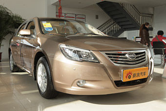 视频：安全配置大幅提升 2013款比亚迪G6高清详解