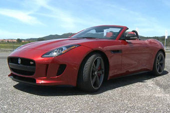 视频：新浪汽车里斯本试驾捷豹F-TYPE