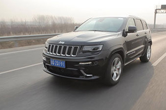 视频：[胖哥试车]61期 蛮横力量 大切SRT8