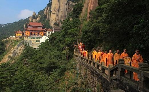 安徽九华山旅游_安徽九华山旅游攻略_九华山