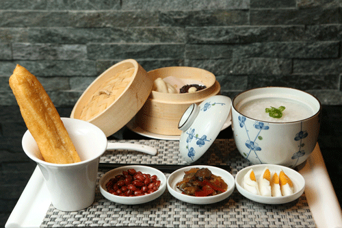 酒店早餐(新浪旅游配图) 酒店早餐(新浪旅游配图)