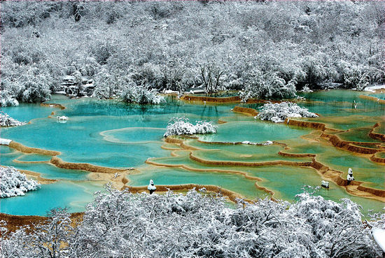 四川黄龙旅游_四川黄龙旅游攻略_黄龙图片_黄