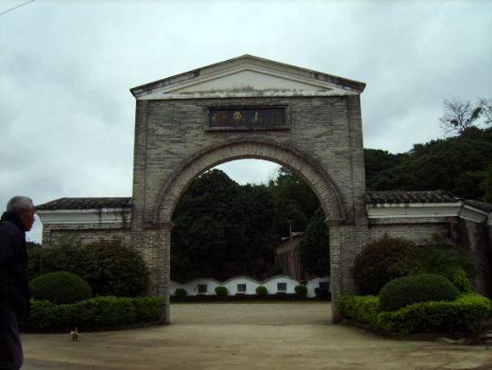 玉林陆川谢鲁温泉休闲景区旅游_玉林陆川谢鲁