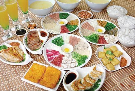 蒙自过桥米线(图:云南百科) 蒙自过桥米线(图:云南百科)
