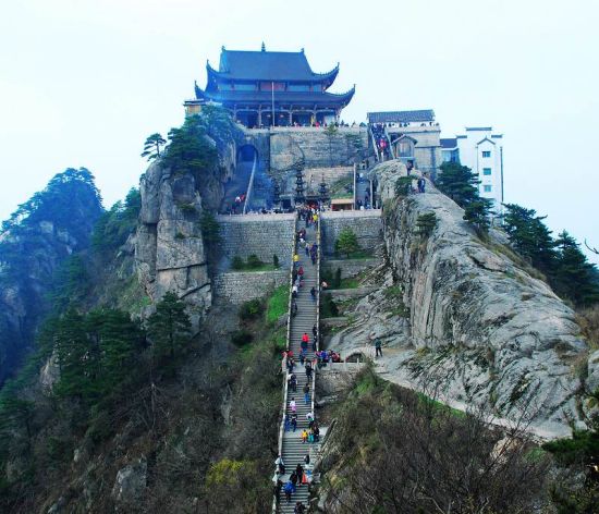 安徽九华山旅游_安徽九华山旅游攻略_九华山