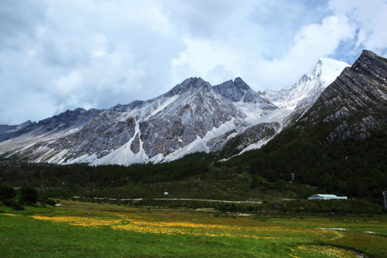 甘孜稻城亚丁旅游_甘孜稻城亚丁旅游攻略_稻