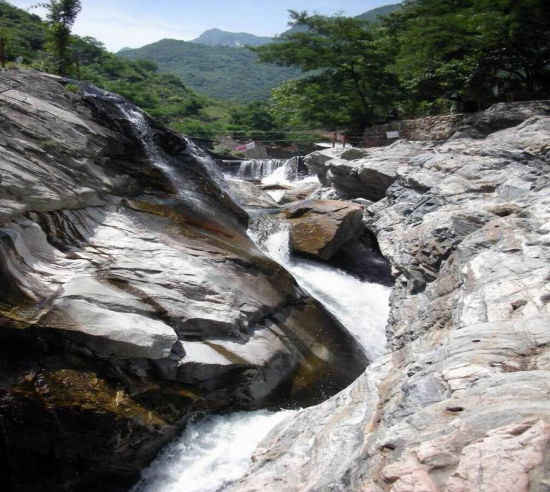 西安秦始皇陵景区旅游_西安秦始皇陵景区旅游