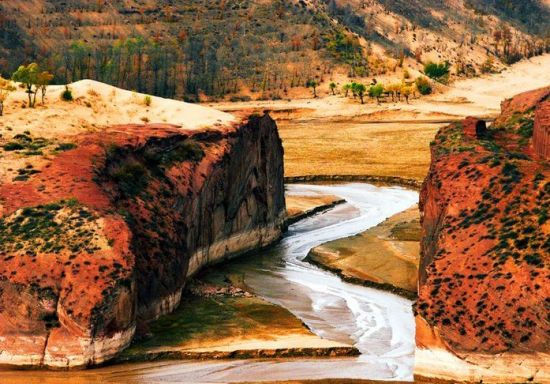 榆林红石峡旅游_榆林红石峡旅游攻略_红石峡