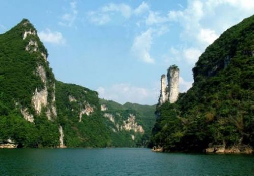 贵阳南江大峡谷旅游_贵阳南江大峡谷旅游攻略