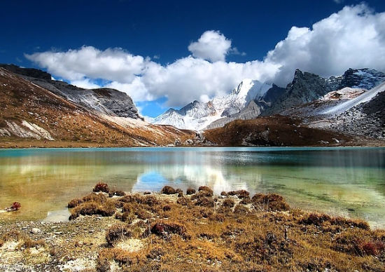 甘孜稻城亚丁旅游_甘孜稻城亚丁旅游攻略_稻