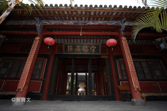 傣族故宫——南甸土司府 (摄影:肖育文) 傣族故宫——南甸土司府 (摄影:肖育文)