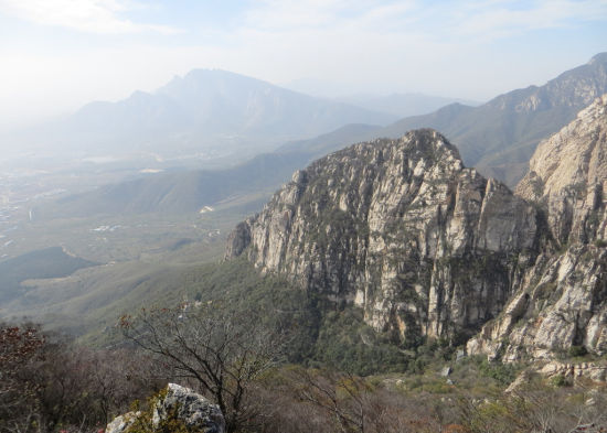 太室山(图片来源于网络) 太室山(图片来源于网络)