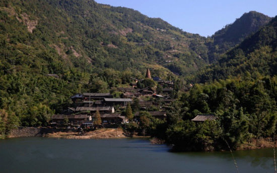 碗窑村(图片来源:精英博客 一摄钟影 ) 碗窑村(图片来源:精英博客 一摄钟影 )