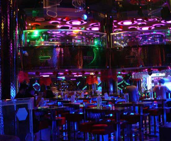 莆田皇后酒吧每次1点的dj是什么歌