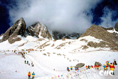 丽江玉龙雪山旅游_丽江玉龙雪山旅游攻略_玉