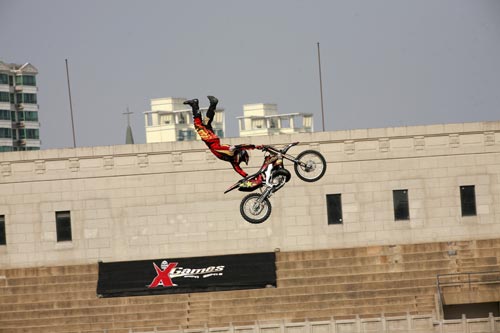 极限摩托 极限摩托