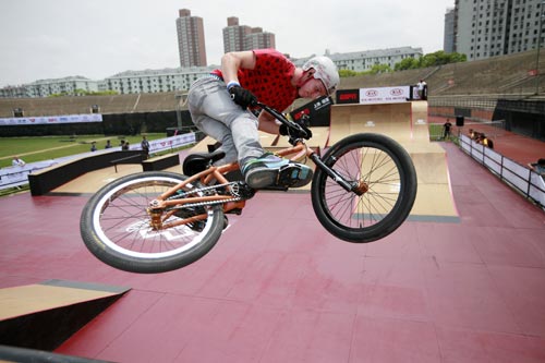 极限单车U台赛 极限单车U台赛