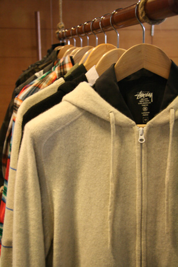 ACU搬迁折扣甩卖的潮物 ACU搬迁折扣甩卖的潮物