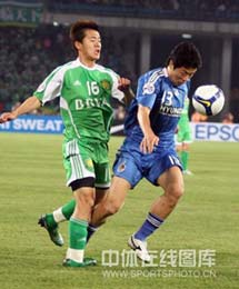 黄博文脚踝落地严重内翻 黄博文脚踝落地严重内翻