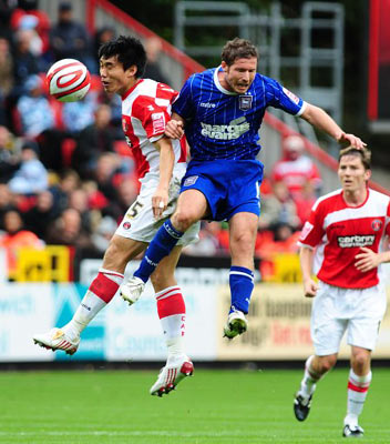 本场赛后,郑智重伤3个月 本场赛后,郑智重伤3个月