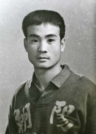 年轻时候也是帅哥 年轻时候也是帅哥