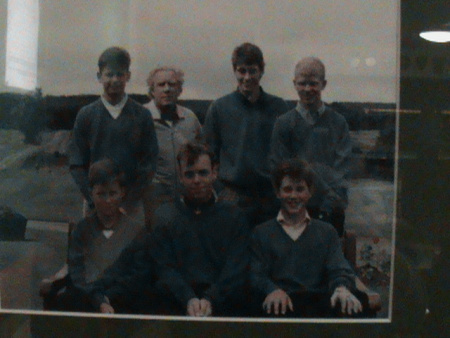 前排右边第一个是维斯特伍德 前排右边第一个是维斯特伍德