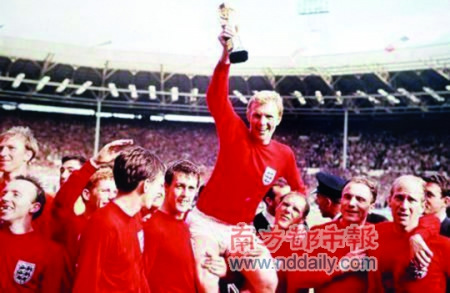 1966年英格兰夺冠,裁判争议多年不绝。 1966年英格兰夺冠,裁判争议多年不绝。