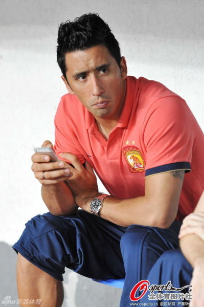 白岩松:亚冠用8024胜过用埃神 白岩松:亚冠用8024胜过用埃神