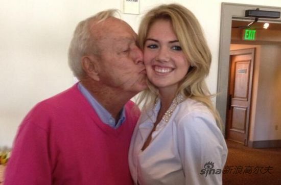 帕尔默“强吻” 帕尔默“强吻”