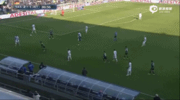gif: 桑索内在对国米的比赛中杀红了眼) gif: 桑索内在对国米的比赛中杀红了眼