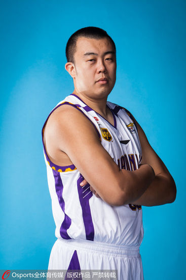 本土球员年薪TOP10 李根千万韩德君倒数第2