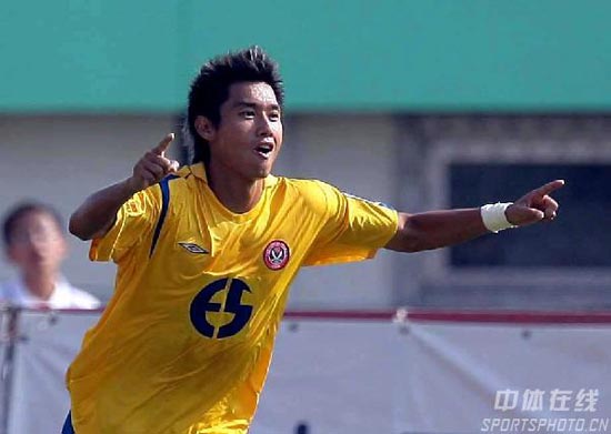 图文-[中甲]北京宏登0-2成都谢菲联 球员庆祝进球_国内足坛-甲B_NIKE新浪竞技风暴_新浪网