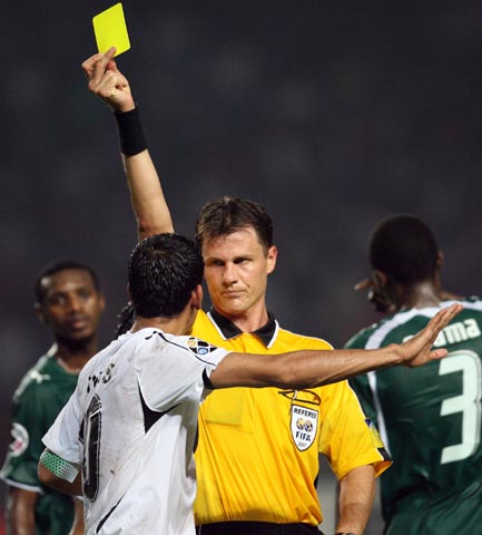 澳大利亚人主宰经典比赛 执法艺术给亚洲同行