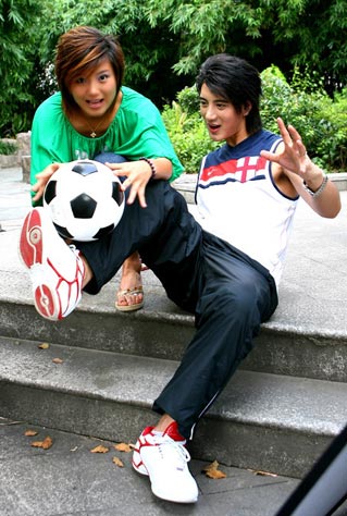 ͼ�ģ�ѩ������VSŮ��ż���ഺż����Ƥ����