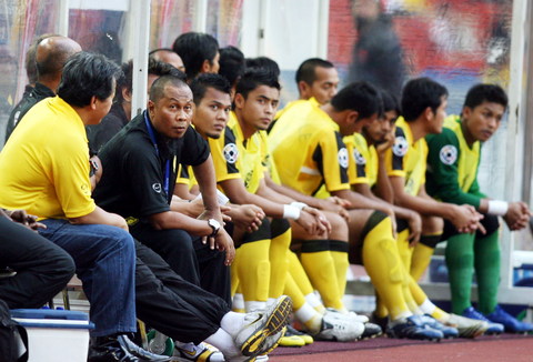 洲杯]乌兹别克VS马来西亚 失望的替补队员_国