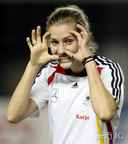 ͼ��-[���籭]�¹�Ů�㱸ս�����������������