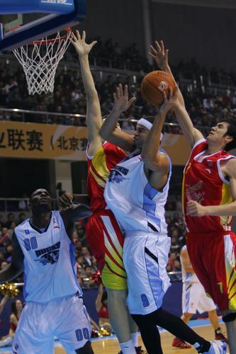 图文-[CBA]北京首钢83-100八一双鹿 北京上双