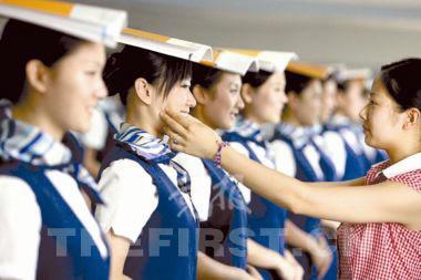 奥运会礼仪小姐背后艰辛:训练和<em>空姐要求</em>相同