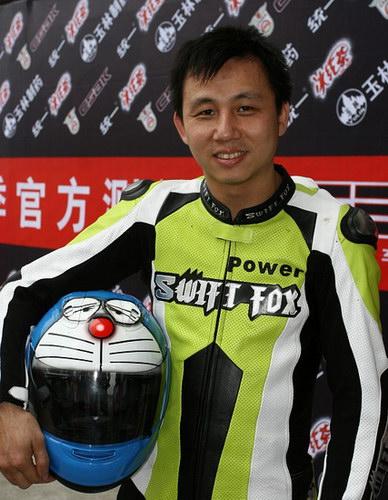 CSBK冬测II首日访谈:李郑鹏力争先徐伟光自组队