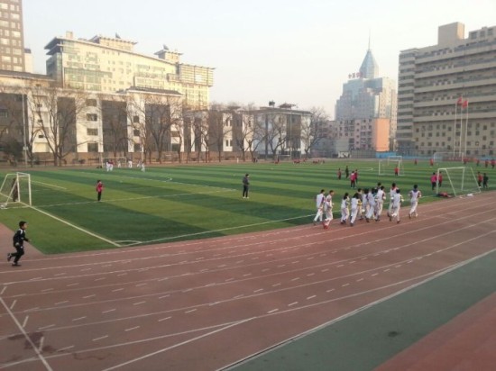 欧洲足球青训体系植入中国校园