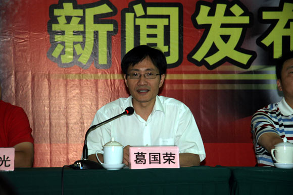 图文-朝阳轮胎冠名浙安拉力车队 中策橡胶副总