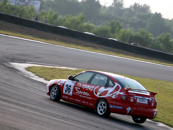 图文-全锦赛北京站1600cc组排位 北京现代车队