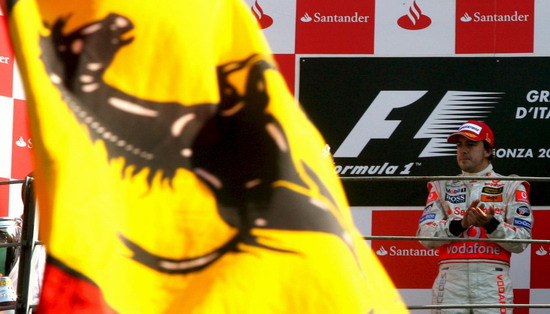 ͼ��-F1�����վ��¡����ʤ˭�ں�ħ���̳ư�