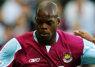 英超转会动态:前AC米兰大将有望加盟 三队争拜