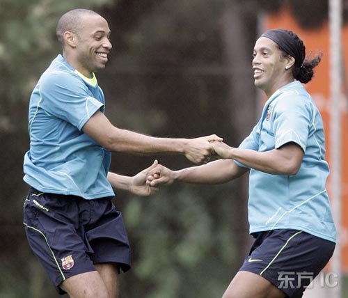 小罗和亨利终于首次一起同场亮相! - =巴塞罗那