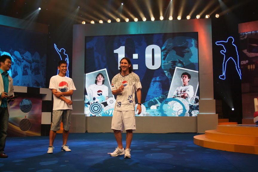 图文-百事新球王梅西中国行北京站