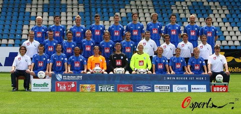 图文-德国足球甲级联赛新赛季全家福